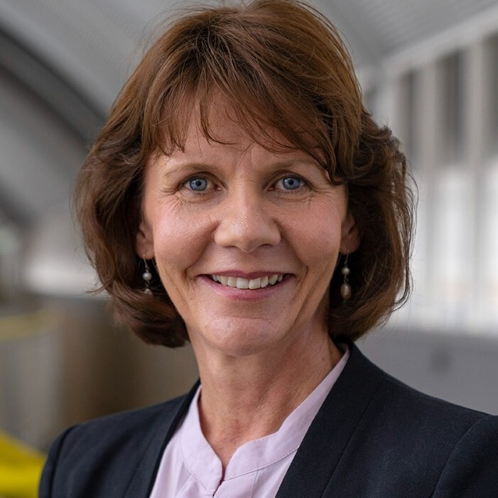 Kerry Bowles pic